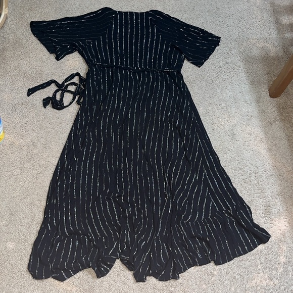 ModCloth Flutter-ly Perfect Gauze Wrap Maxi Dress Black Lurex Metallic 1X‎ - Picture 5 of 10